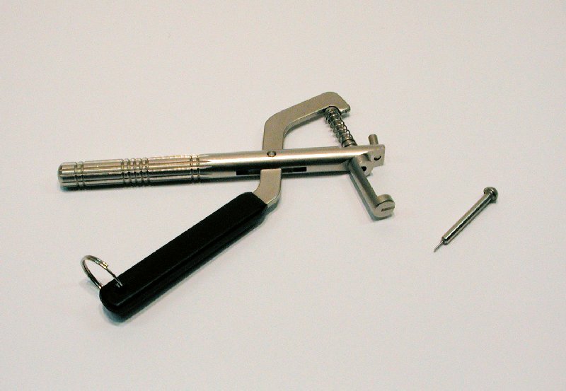 Pinza sperna bracciali