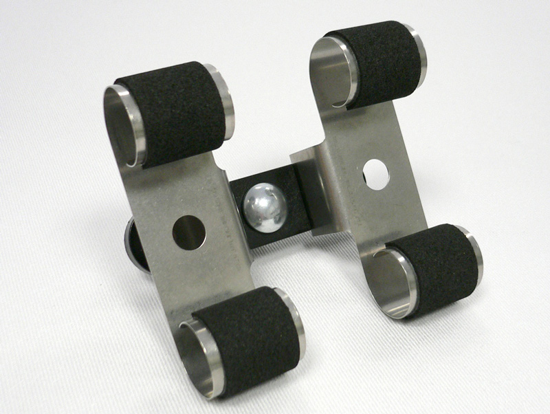 Double watch retaining clip metal