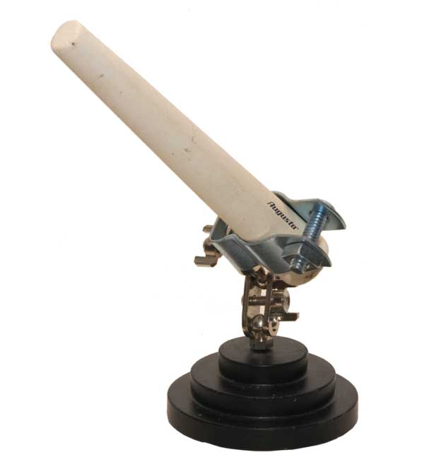 Cono ceramico su base