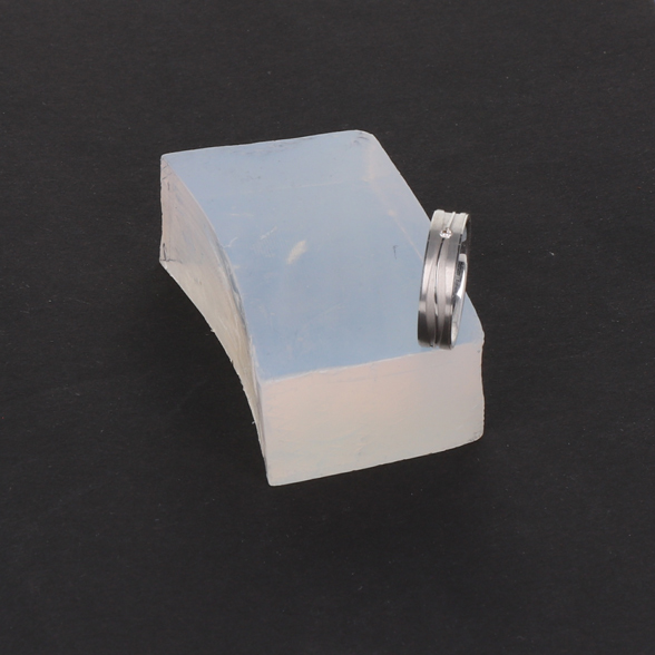 Decorative wax for fixation