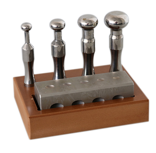 Forming block oval with 4 punches