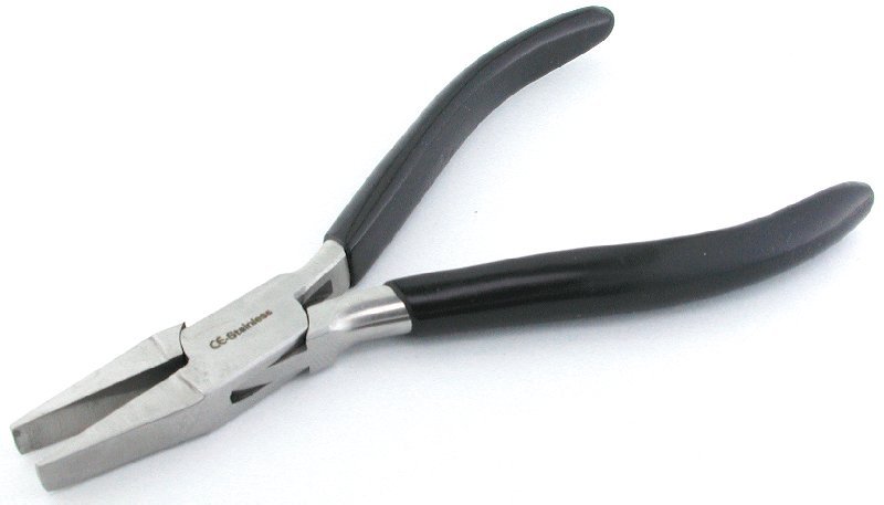 Flat nose plier 130 mm