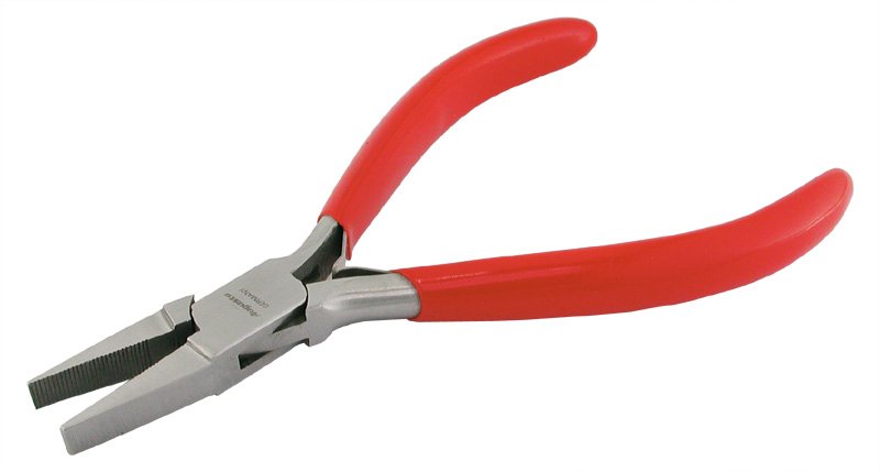 Flat nose plier 130 mm