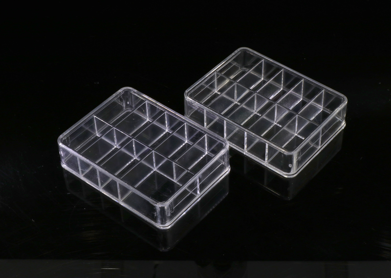 Scatolina trasparente con coperchio