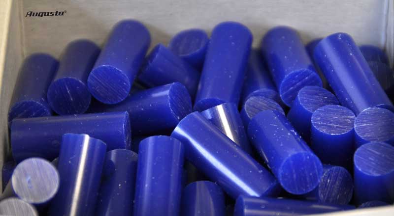 Wax pellets blue Wax pellets blue