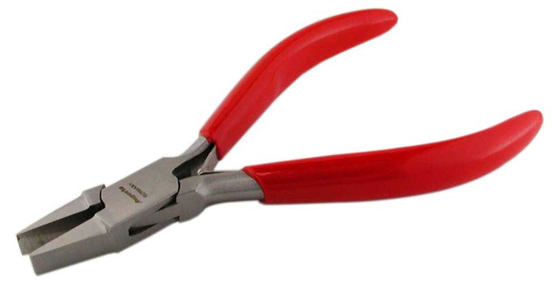 Pinza in acciaio, becchi piatti lisci, 125 mm Pinza in acciaio, becchi piatti lisci, 125 mm