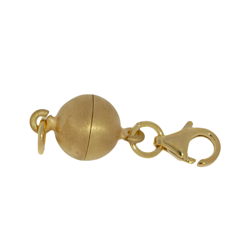 Magnetic clasp ball with carabiner