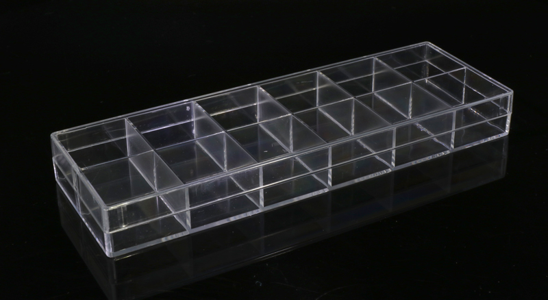 Scatolina trasparente con coperchio